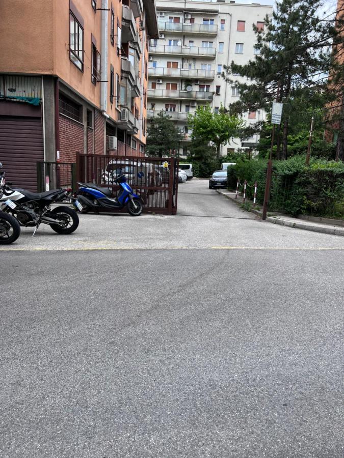 Ultimo Piano Con Parcheggio Leilighet Trieste Eksteriør bilde